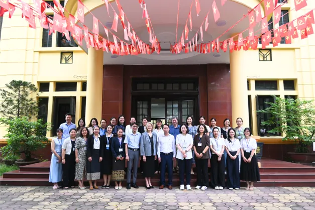 KHAI MẠC KHÓA ĐÀO TẠO NÂNG CAO NĂNG LỰC PHÒNG THÍ NGHIỆM TRONG BẢO ĐẢM CHẤT LƯỢNG SẢN PHẨM Y HỌC CỔ TRUYỀN, BỔ SUNG VÀ TÍCH HỢP